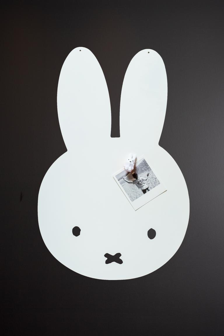 tableau magnétique miffy blanc noir