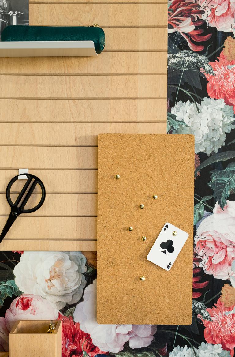 WO+RK | Pinshelf cork