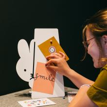 miffy Peek-a-boo I Pure I magnetic board I standing